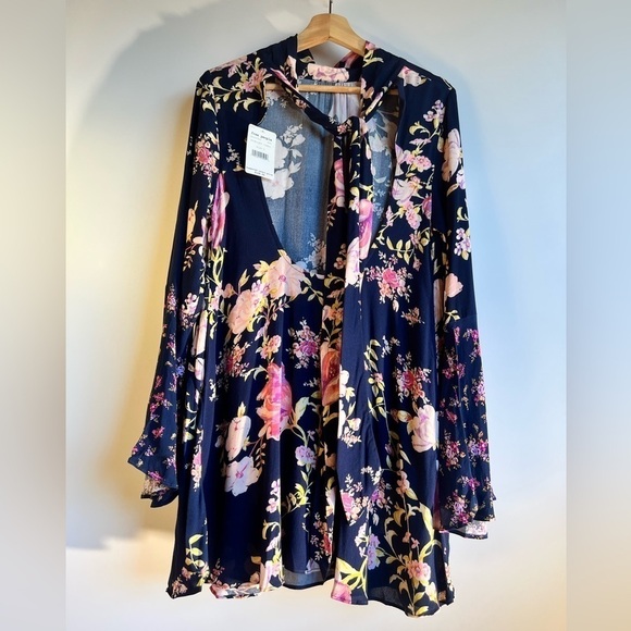 NWT FP Tate Floral Print Bell Sleeve Tunic - Picture 9 of 12